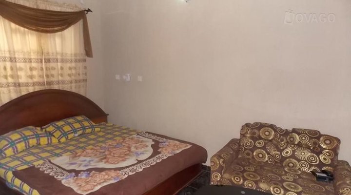 Peace Exclusive Suites & Restaurant