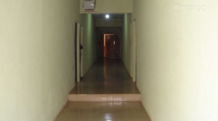 Step Down Bar And Hotel