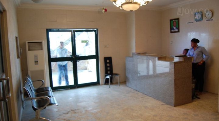 Iye Hotel And Suites