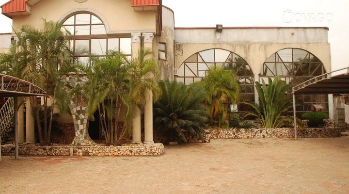 Presidential Ville Hotel