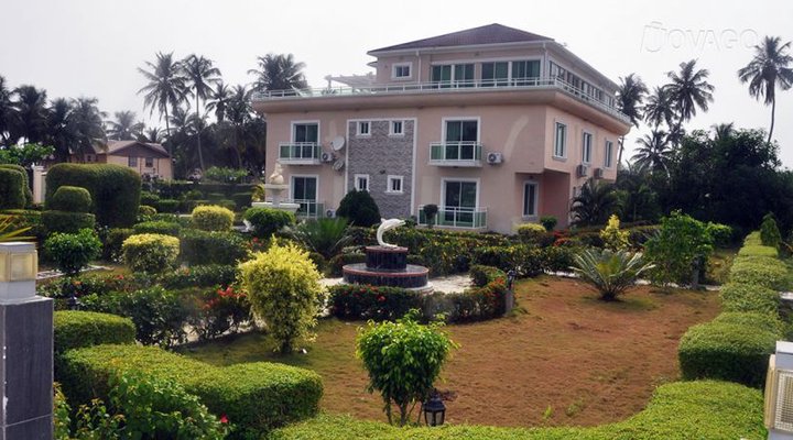 Chaka Resort