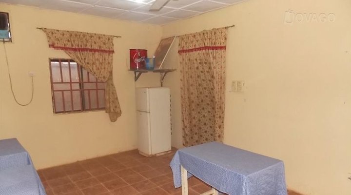 Safari Guest Inn and Restaurant