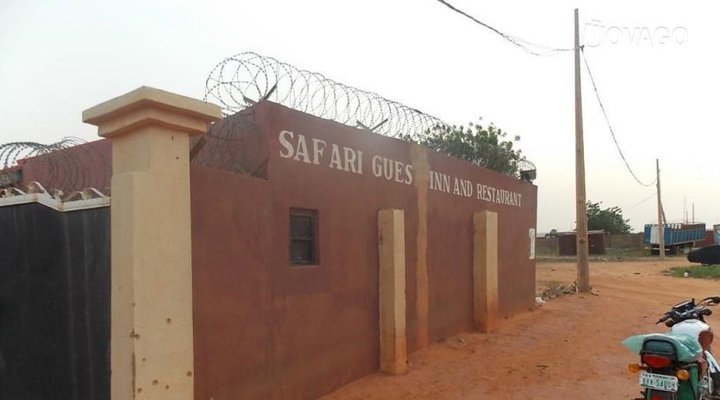 Safari Guest Inn and Restaurant