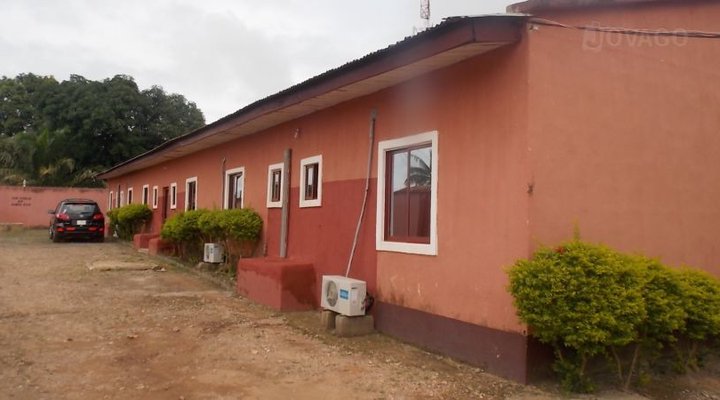 Roma Zee Guest House