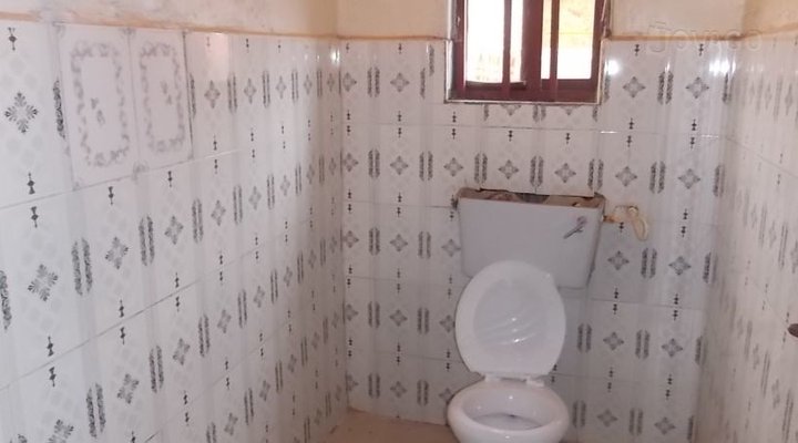 Roma Zee Guest House