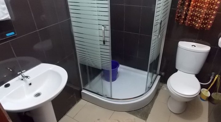 Academy Suites