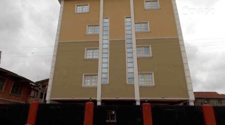 Academy Suites