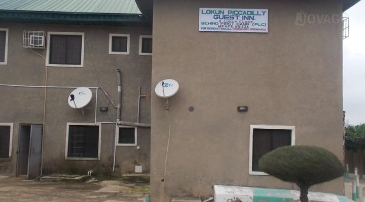Lokun Piccadilly Guest Inn