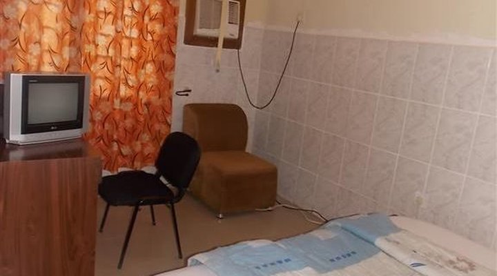 Lokun Piccadilly Guest Inn