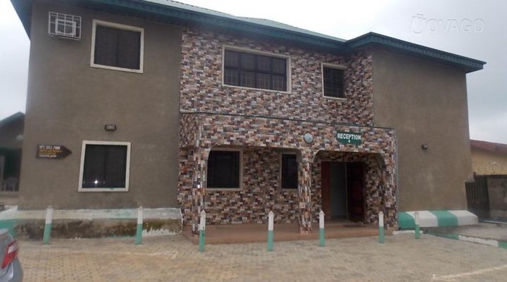 Lokun Piccadilly Guest Inn