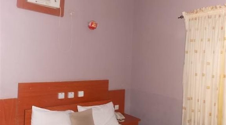 Clean Suite Guest Inn