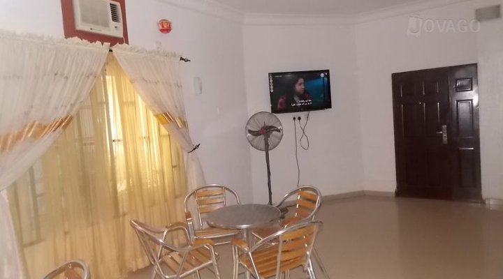 Clean Suite Guest Inn
