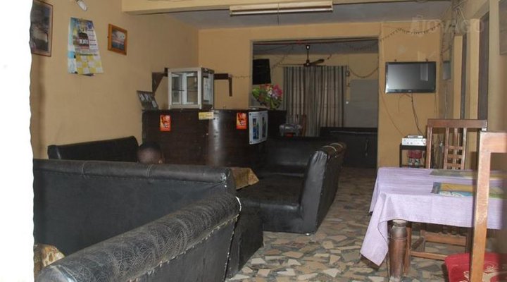 Splash International Motel