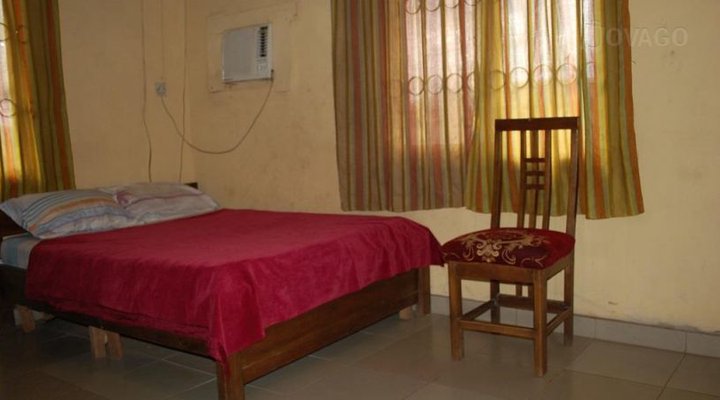 Splash International Motel