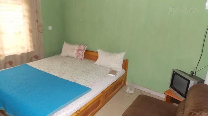 Graceland Suite Annex