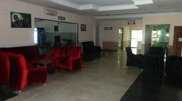 Mekaval Hotel & Suites