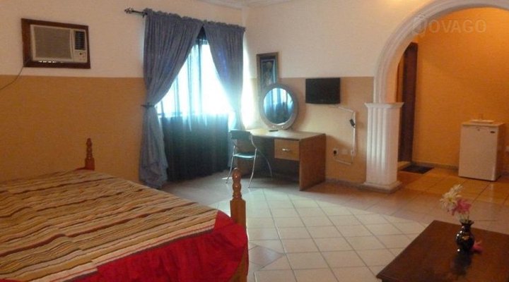 Mekaval Hotel & Suites