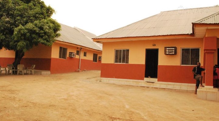 Gyanchi Guest House