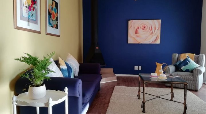 Giant's View Village