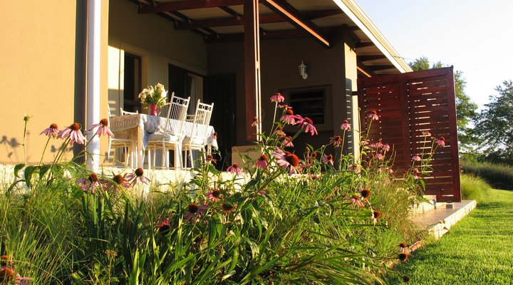 Giant's View Village