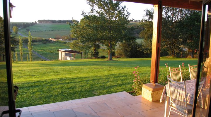 Giant's View Village