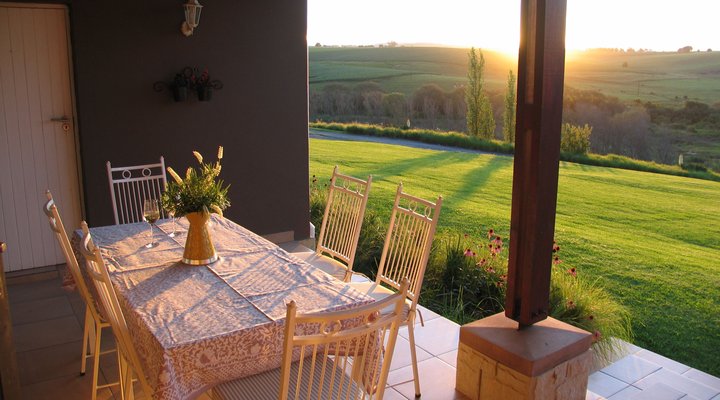 Giant's View Village