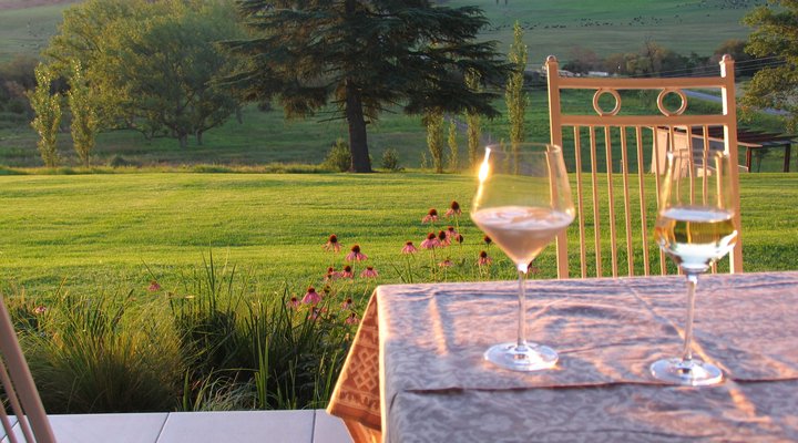 Giant's View Village