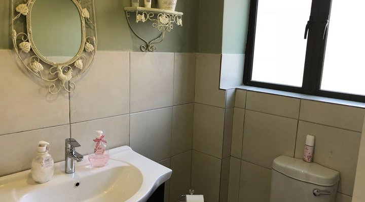 Giant's View Village