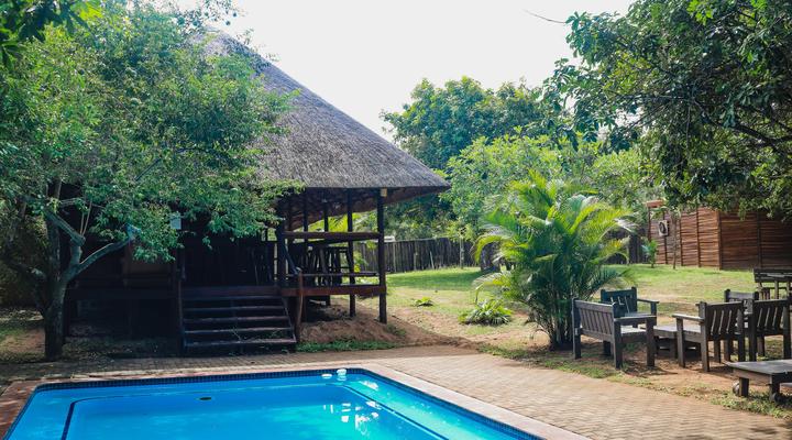 Utshwayelo, Kosi Mouth Lodge and Camp