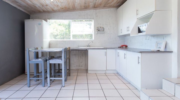 Milkwood Cottage @ 302 On Old Sea-view Road Chelsea