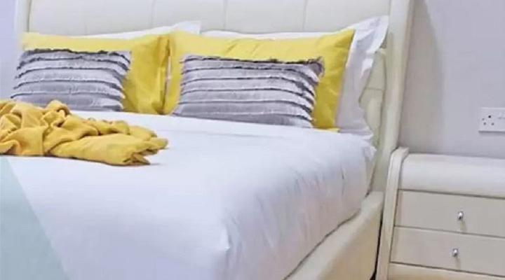 Luxlusive Guest House