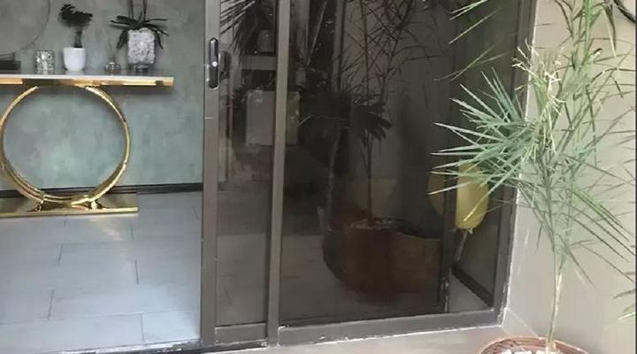 Luxlusive Guest House