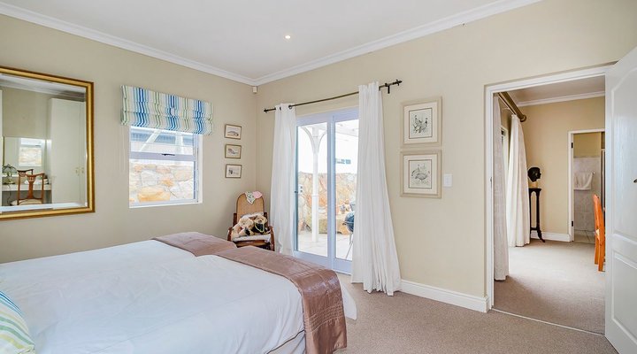 Lighthouse Apartments