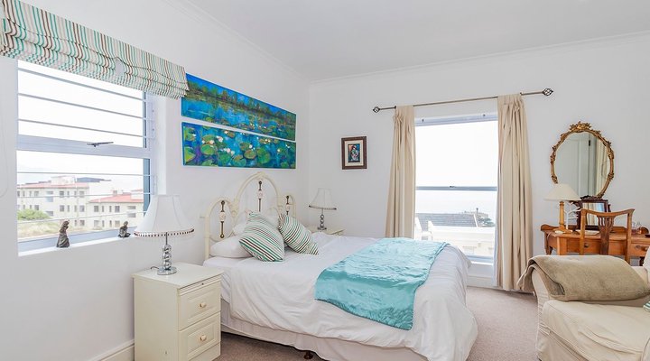 Lighthouse Apartments