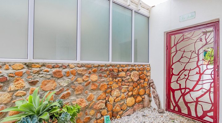 Lighthouse Apartments