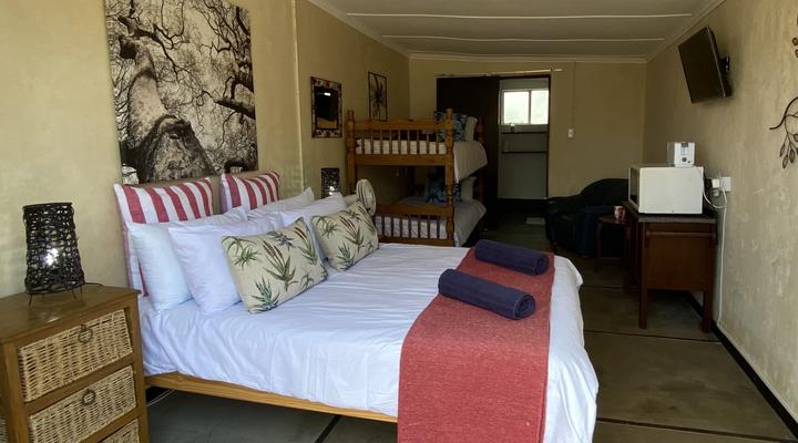 Aloha 4 Close to Beach, Self Check-In, Parking