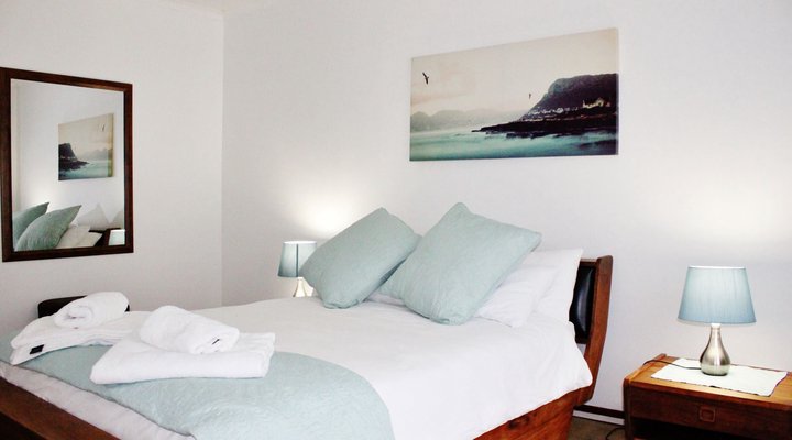 Longships, Plettenberg Bay