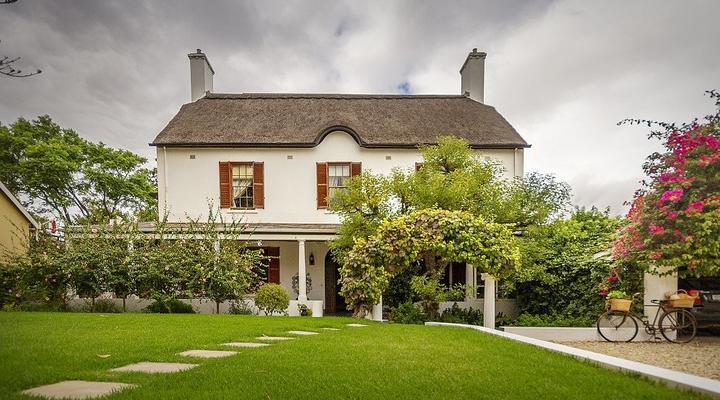 Airlies Historical Guesthouse