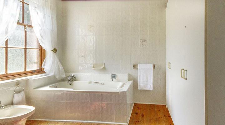 Airlies Historical Guesthouse