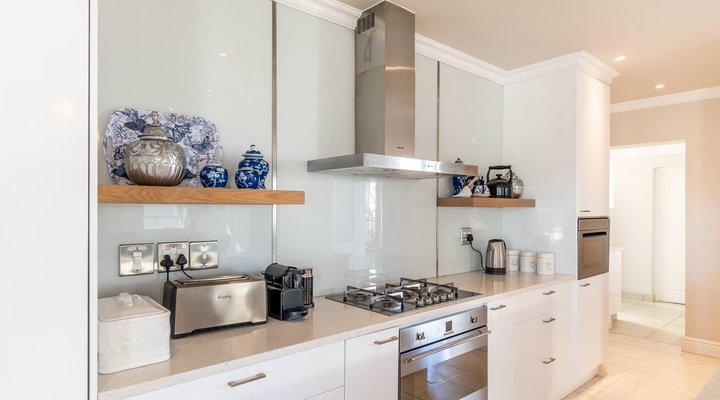 Luxurious and Welcoming Holiday Living