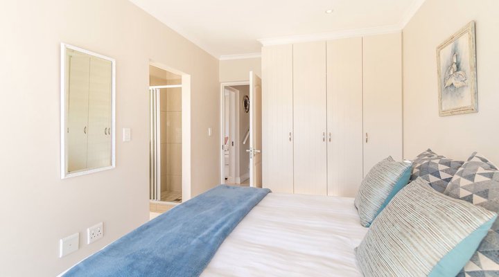 Luxurious and Welcoming Holiday Living