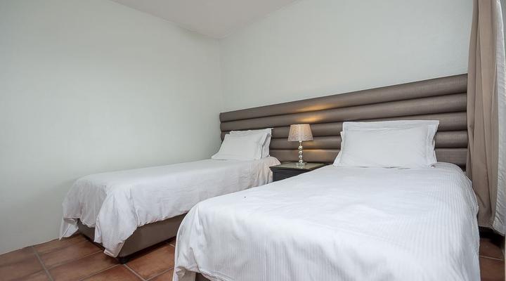 Kingfisher Hollow Guest House