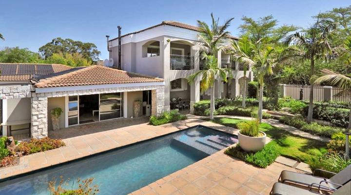 African Palm Cottage and Guesthouse