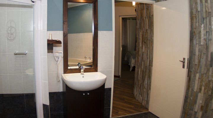 Roundhouse Self-catering