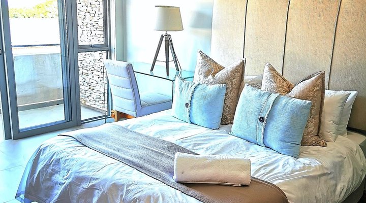 Eden Palms Penthouse Apartment