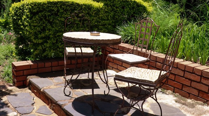 Eagles View Guest House & Conference Centre