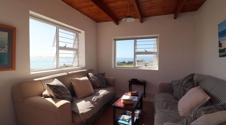  Zetties - Sea front/View