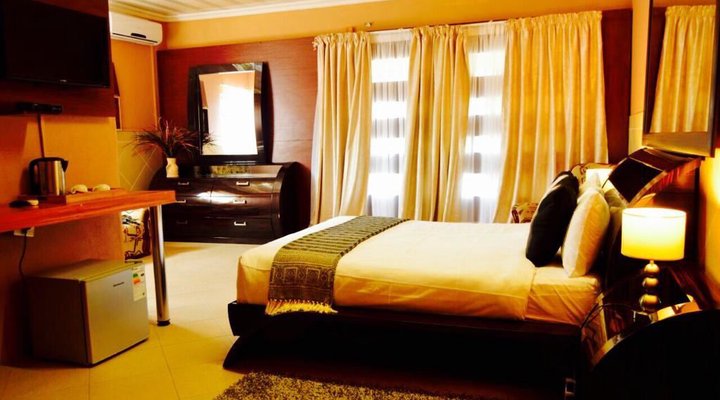 ClIfford's Lodge & Spa