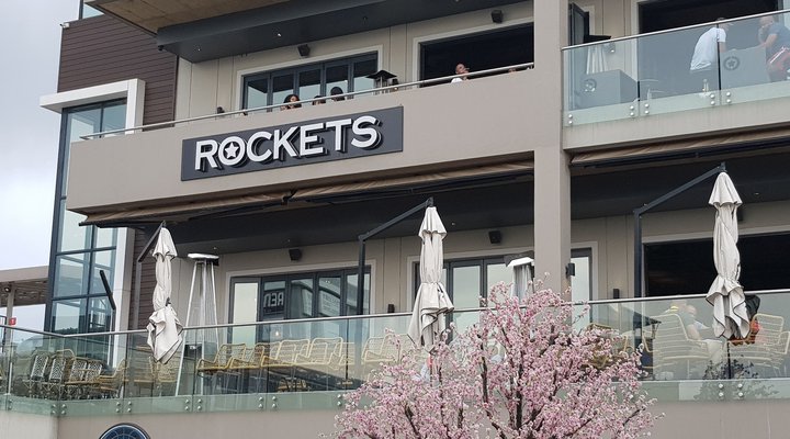 Private Bryanston Cottage with Garden