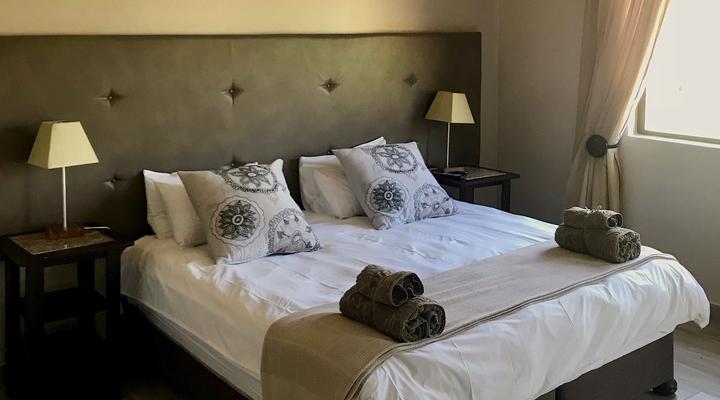 Buffalo Thorn Safari Lodge